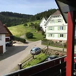 Апартаменты Freyenhoefe Байрсброн